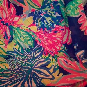 NWT Lilly Pulitzer infinity scarf.